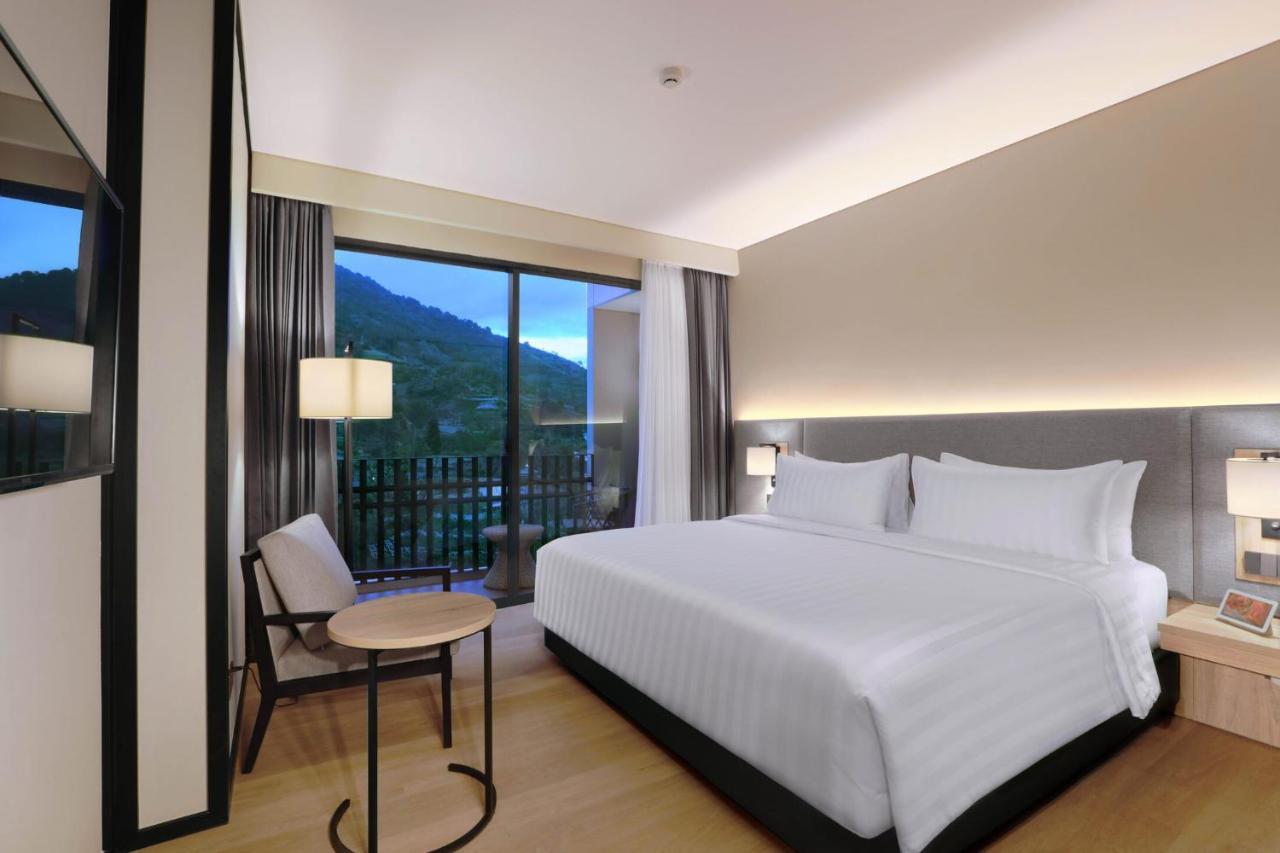 Grand Aston Puncak Hotel & Resort Ciseureuh Exterior foto