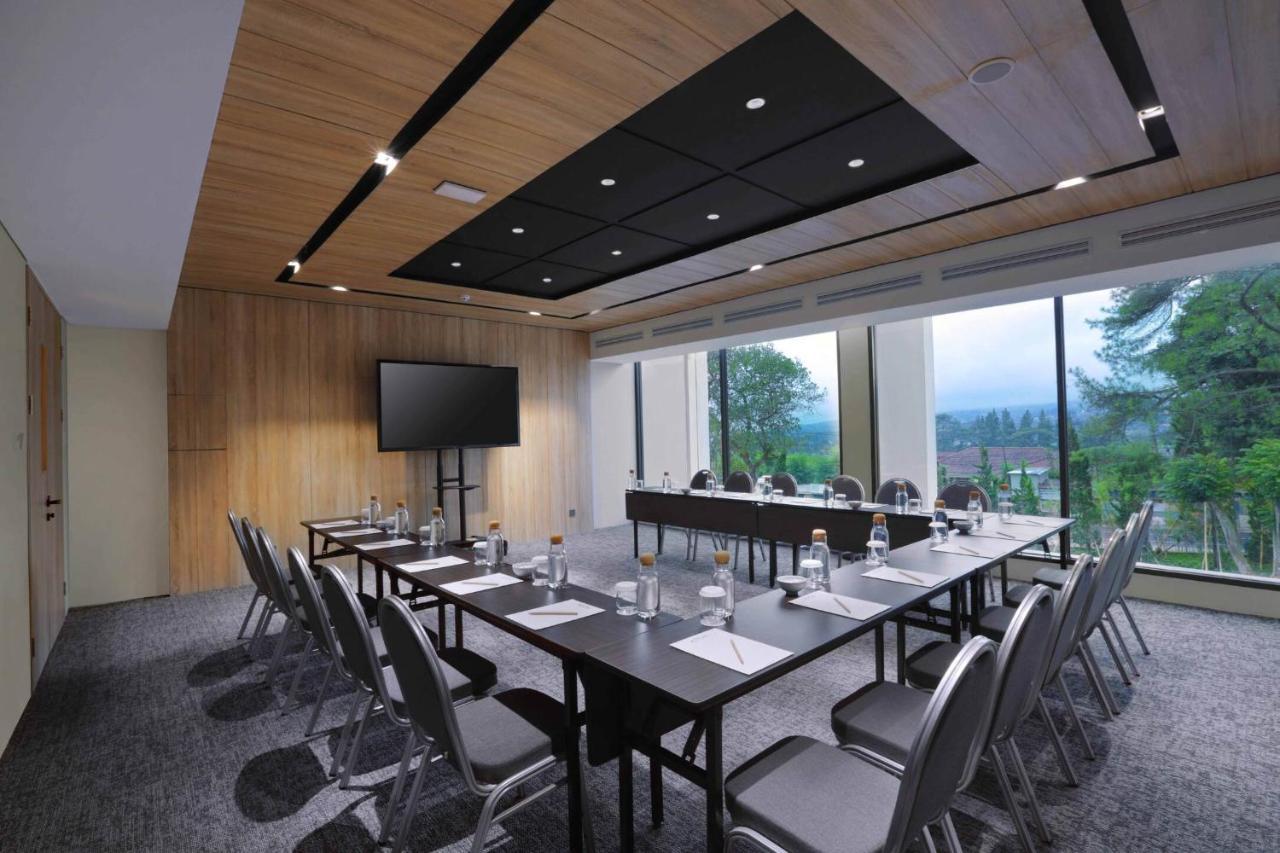 Grand Aston Puncak Hotel & Resort Ciseureuh Exterior foto