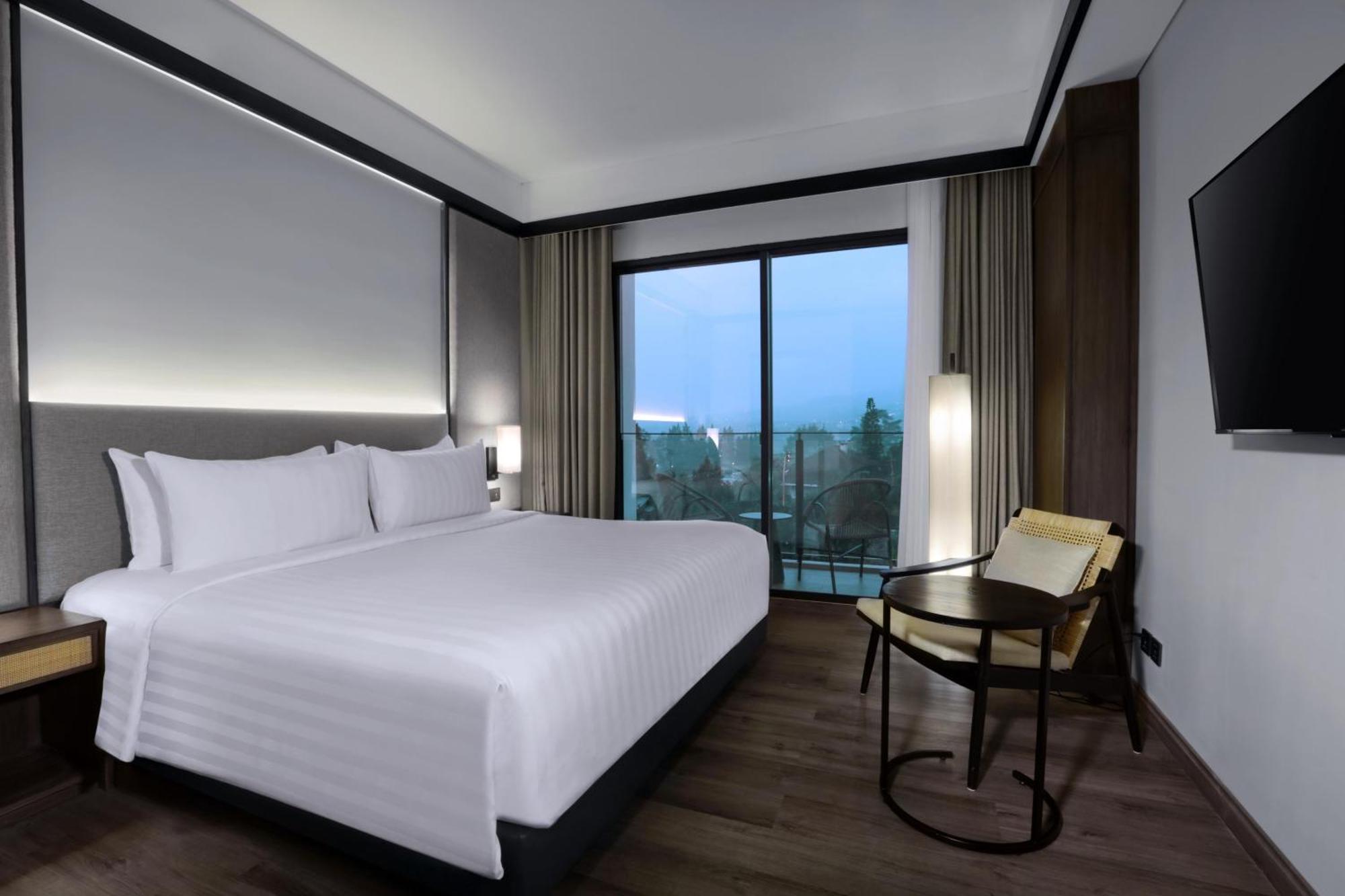 Grand Aston Puncak Hotel & Resort Ciseureuh Exterior foto