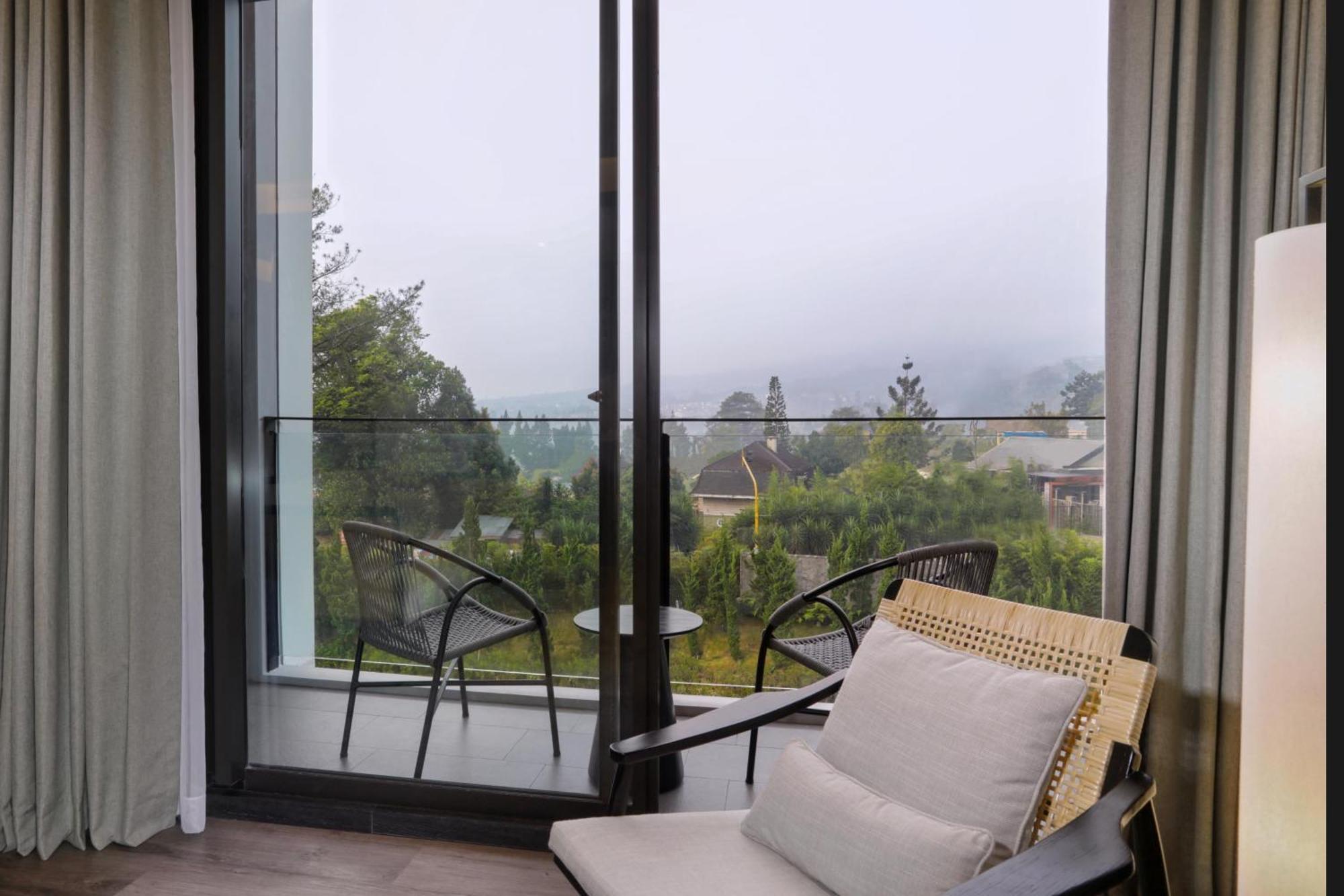 Grand Aston Puncak Hotel & Resort Ciseureuh Exterior foto